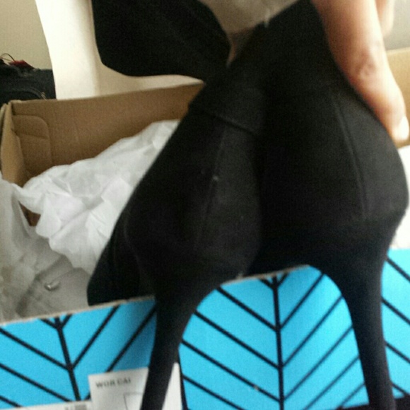 BLACK SUEDE over the knee boots - Picture 8 of 10